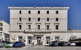 Hotel de la Ville Civitavecchia